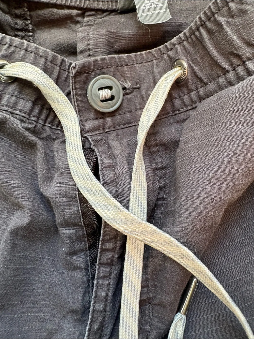 Vuori gray string ripstop climber pants size medium *holes - Picture 8 of 11